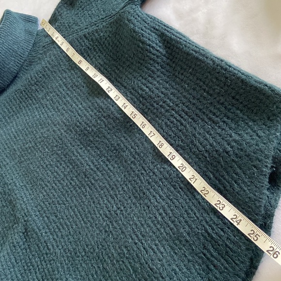 KUHL Womens SOLACE SWEATER Dark Green Turtleneck style Size Large - Picture 11 of 12